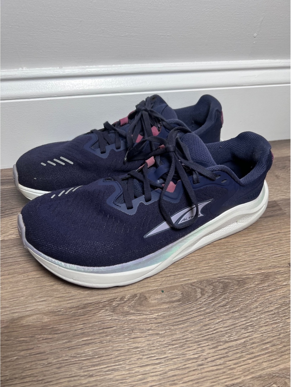 Altra Women's Size 10.5